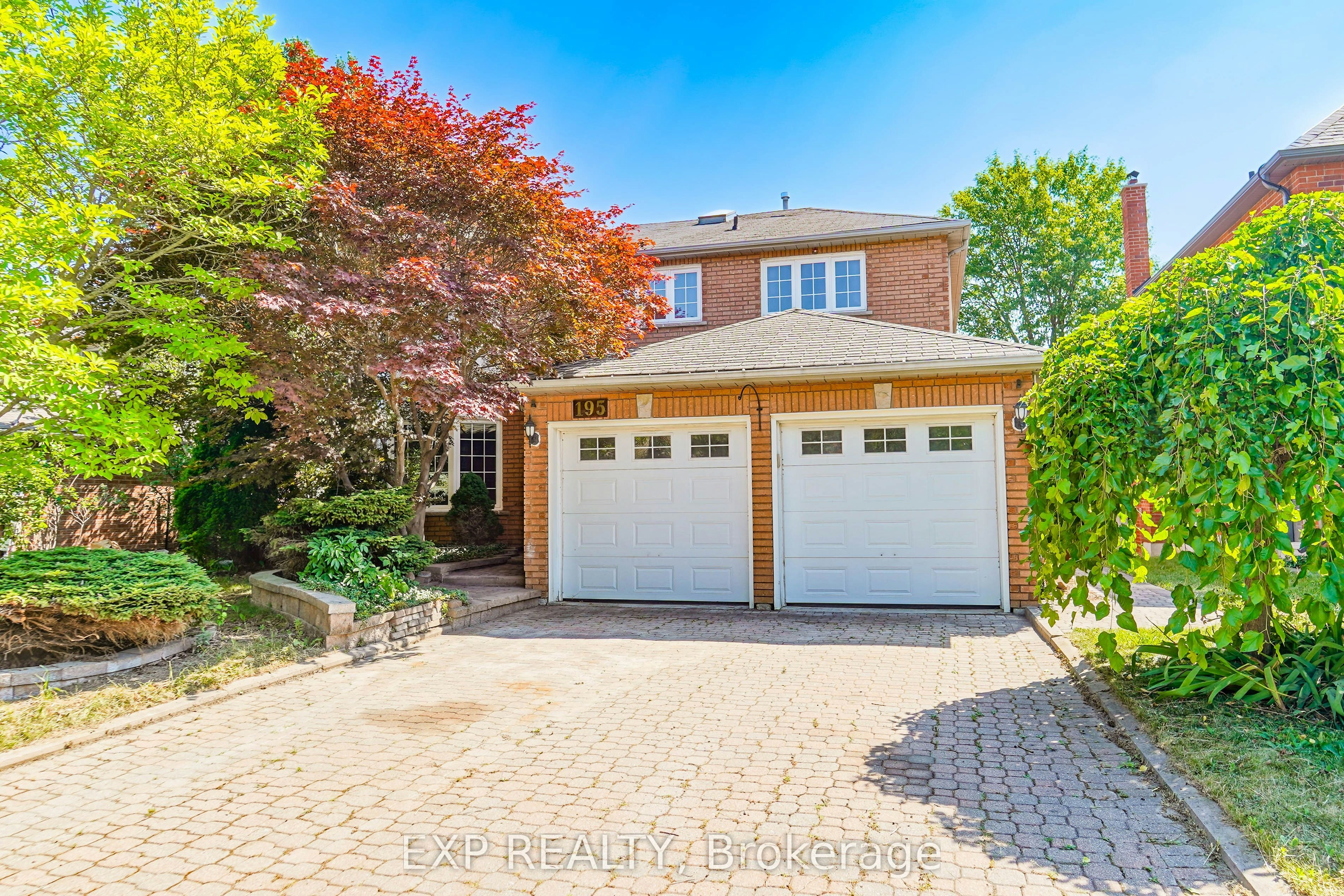 195 Savage Road, Newmarket, ON, L3X 1R6