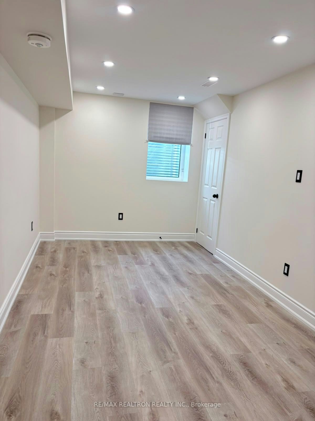 Bsmt-158 Wainscot Avenue, Newmarket, ON, L3X 2X6 - 4