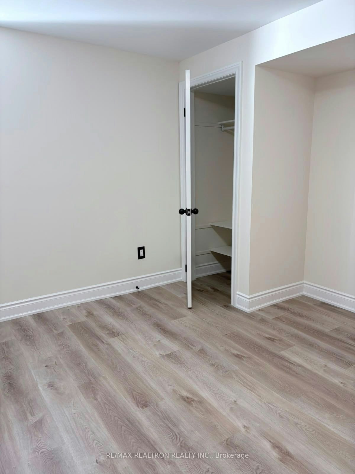 Bsmt-158 Wainscot Avenue, Newmarket, ON, L3X 2X6 - 18