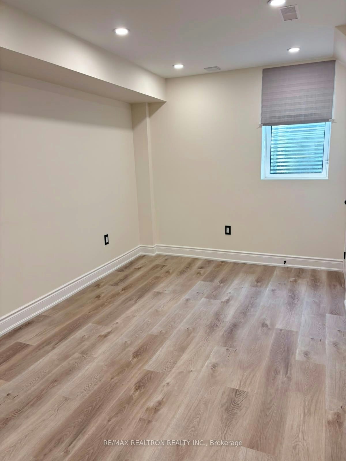 Bsmt-158 Wainscot Avenue, Newmarket, ON, L3X 2X6 - 21