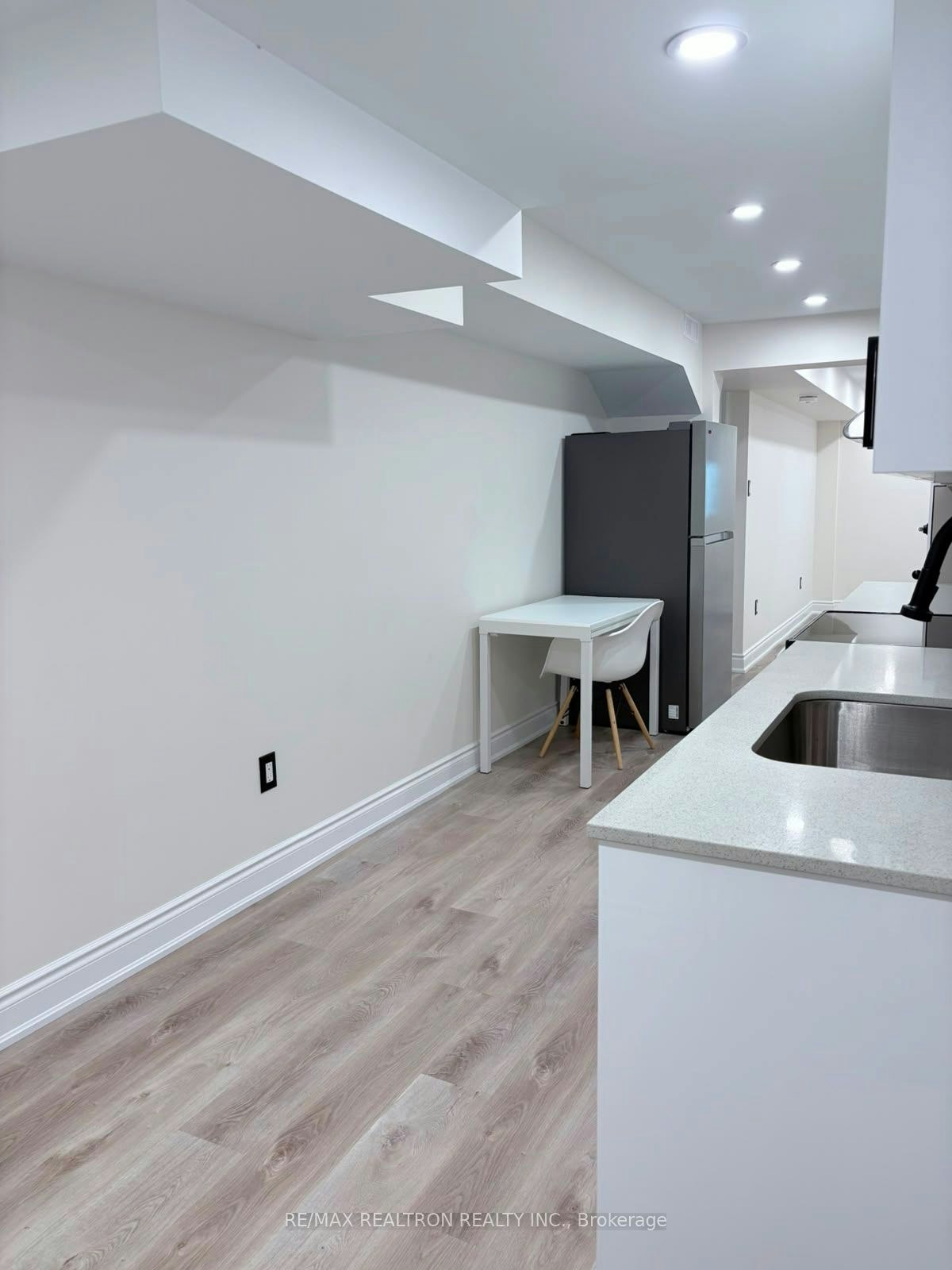 Bsmt-158 Wainscot Avenue, Newmarket, ON, L3X 2X6 - 7