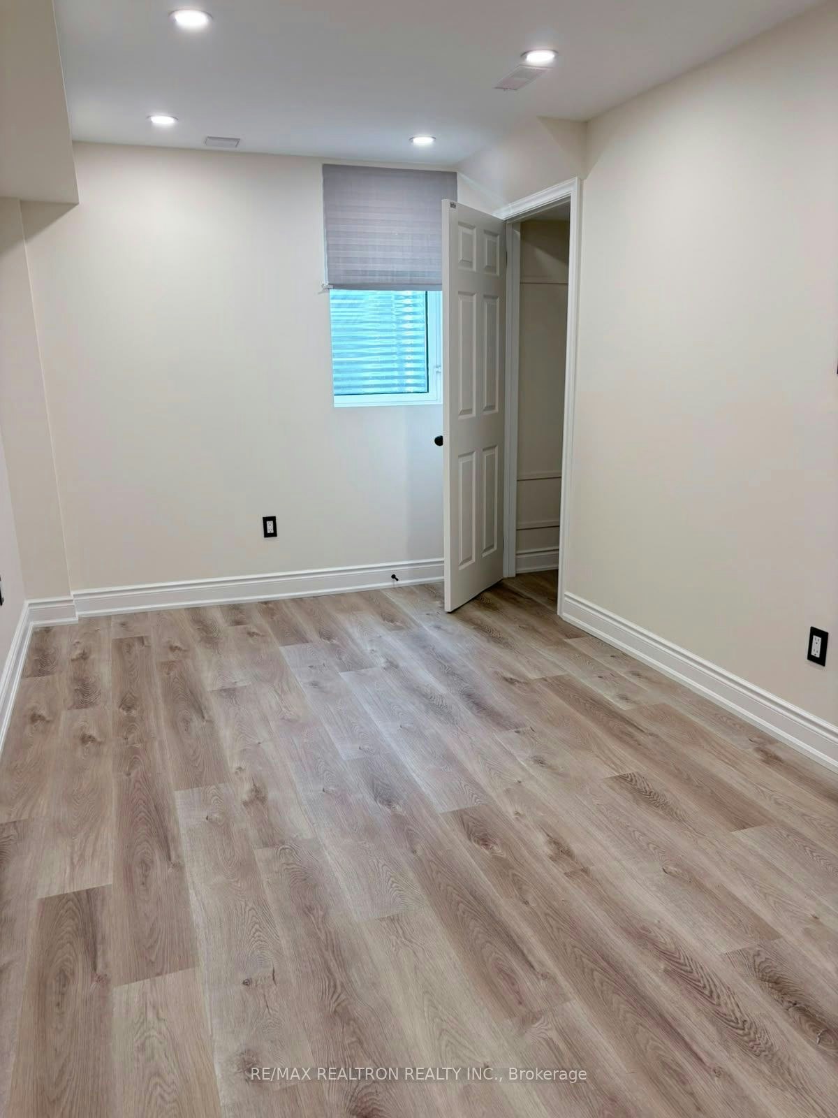 Bsmt-158 Wainscot Avenue, Newmarket, ON, L3X 2X6 - 23
