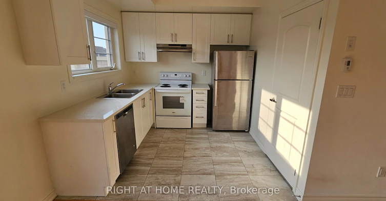 Upper-9430 Bayview Avenue, Richmond Hill, ON, L4C 5G9 - 7