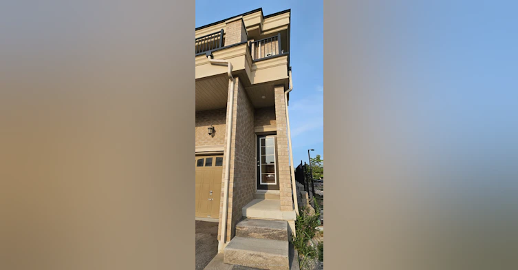Upper-9430 Bayview Avenue, Richmond Hill, ON, L4C 5G9 - 2