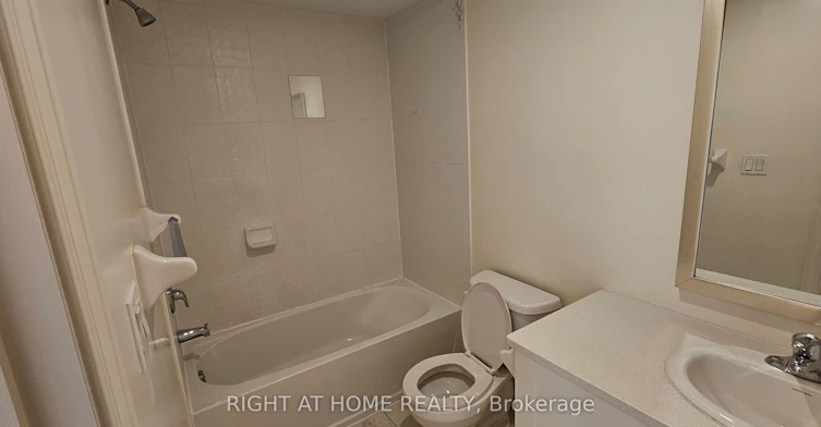 Upper-9430 Bayview Avenue, Richmond Hill, ON, L4C 5G9 - 11