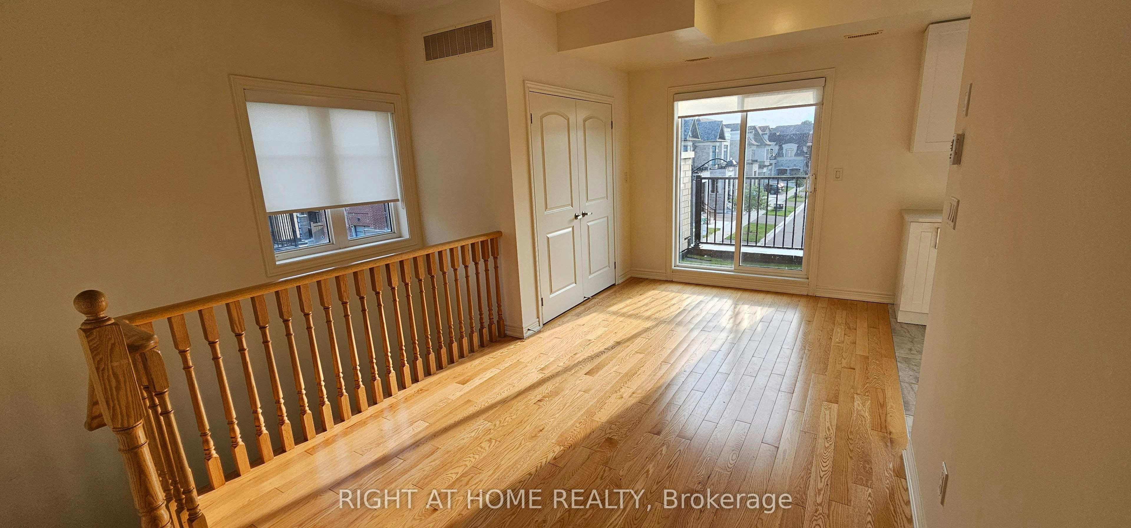 Upper-9430 Bayview Avenue, Richmond Hill, ON, L4C 5G9 - 3