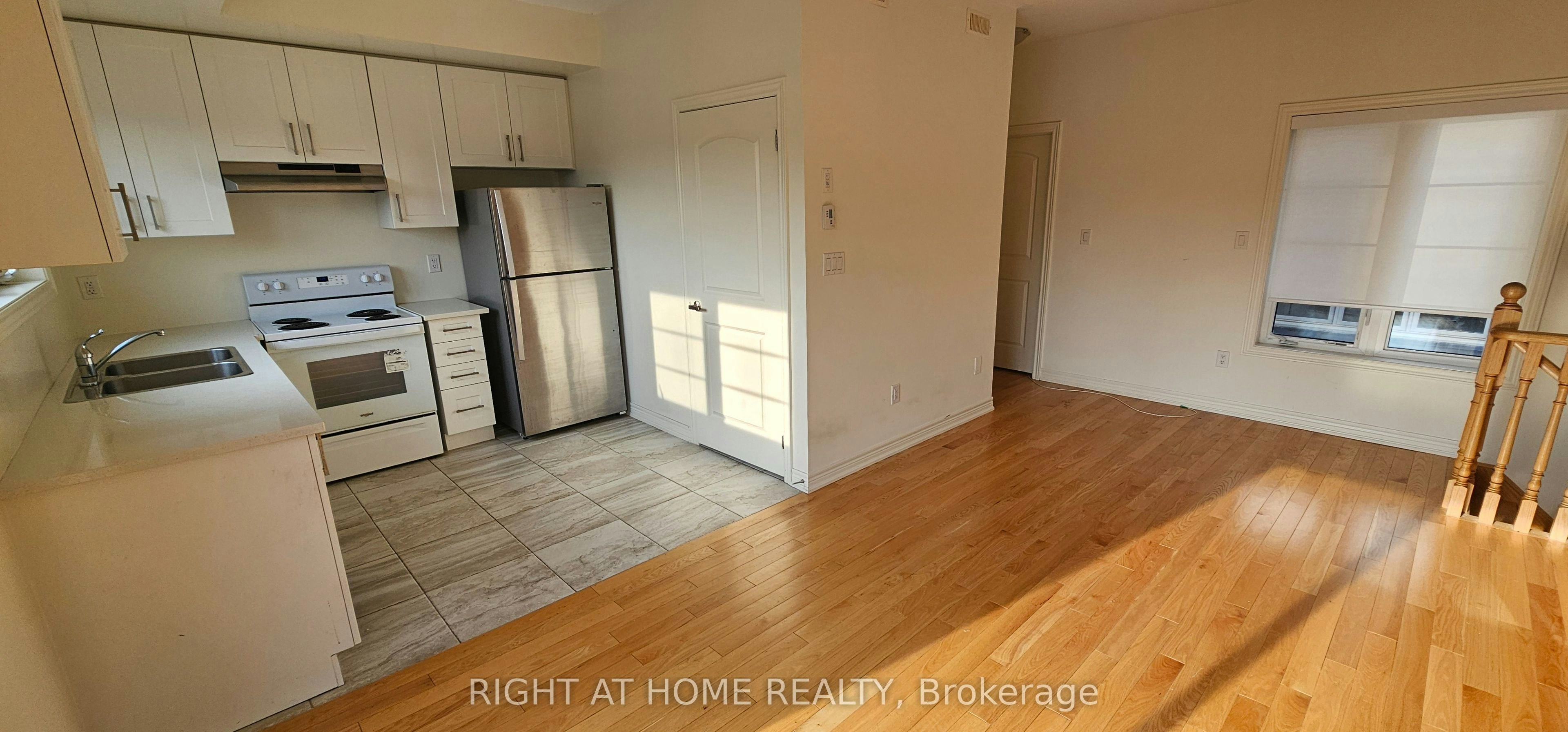 Upper-9430 Bayview Avenue, Richmond Hill, ON, L4C 5G9 - 9