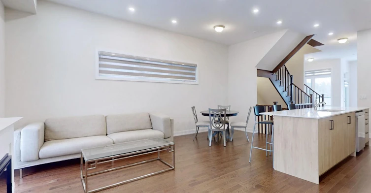 Rm 3-45 Credit Lane, Richmond Hill, ON, L4E 1G9 - 14