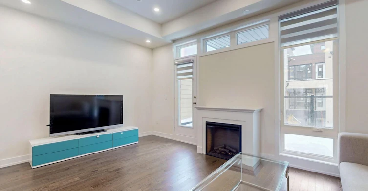 Rm 3-45 Credit Lane, Richmond Hill, ON, L4E 1G9 - 11