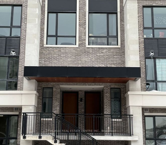 307-9 Walder Lane, Richmond Hill, ON, L4S 0P7