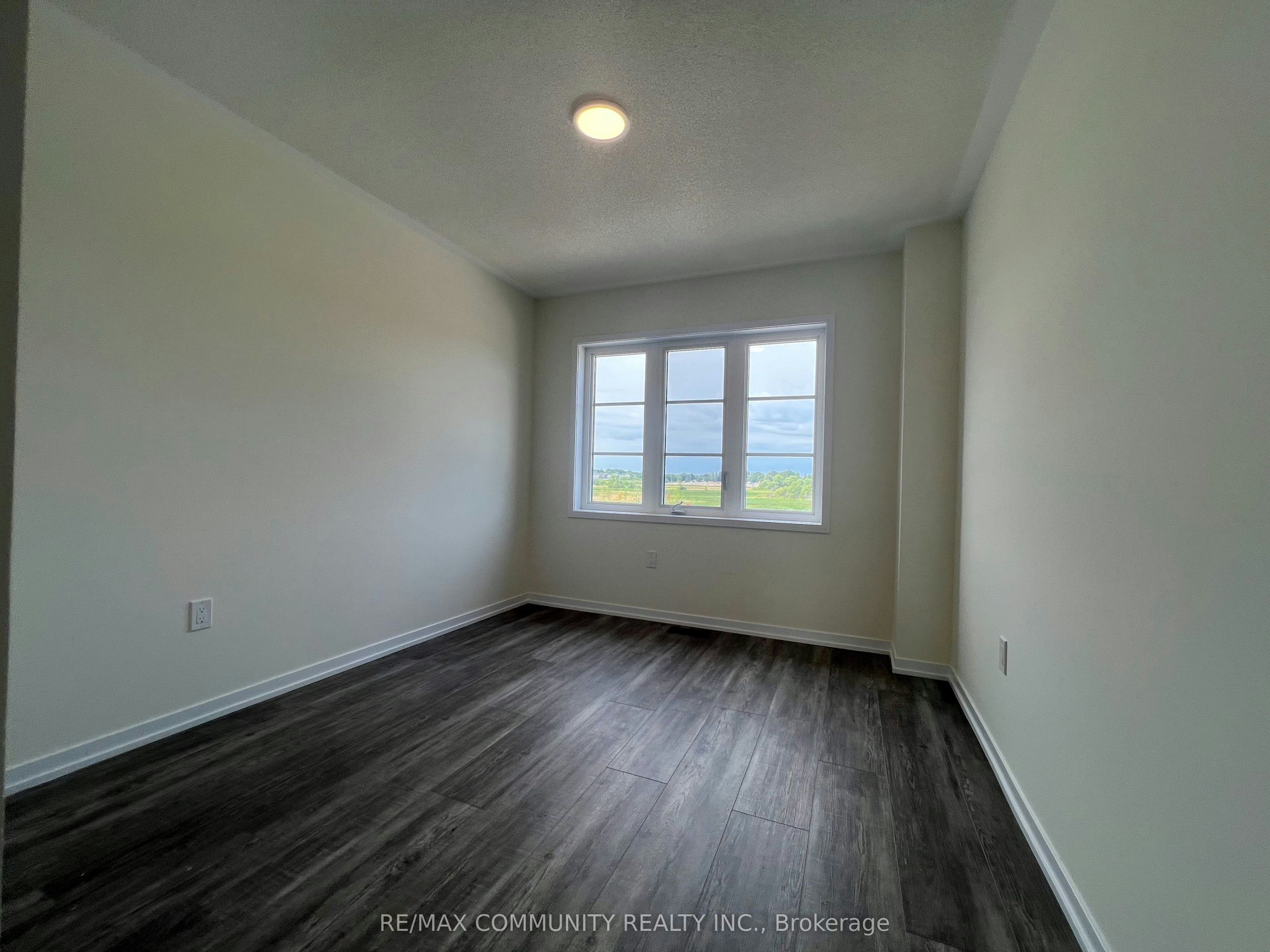 9 Thomas Smith Street, Georgina, ON, L4P 0T7 - 29
