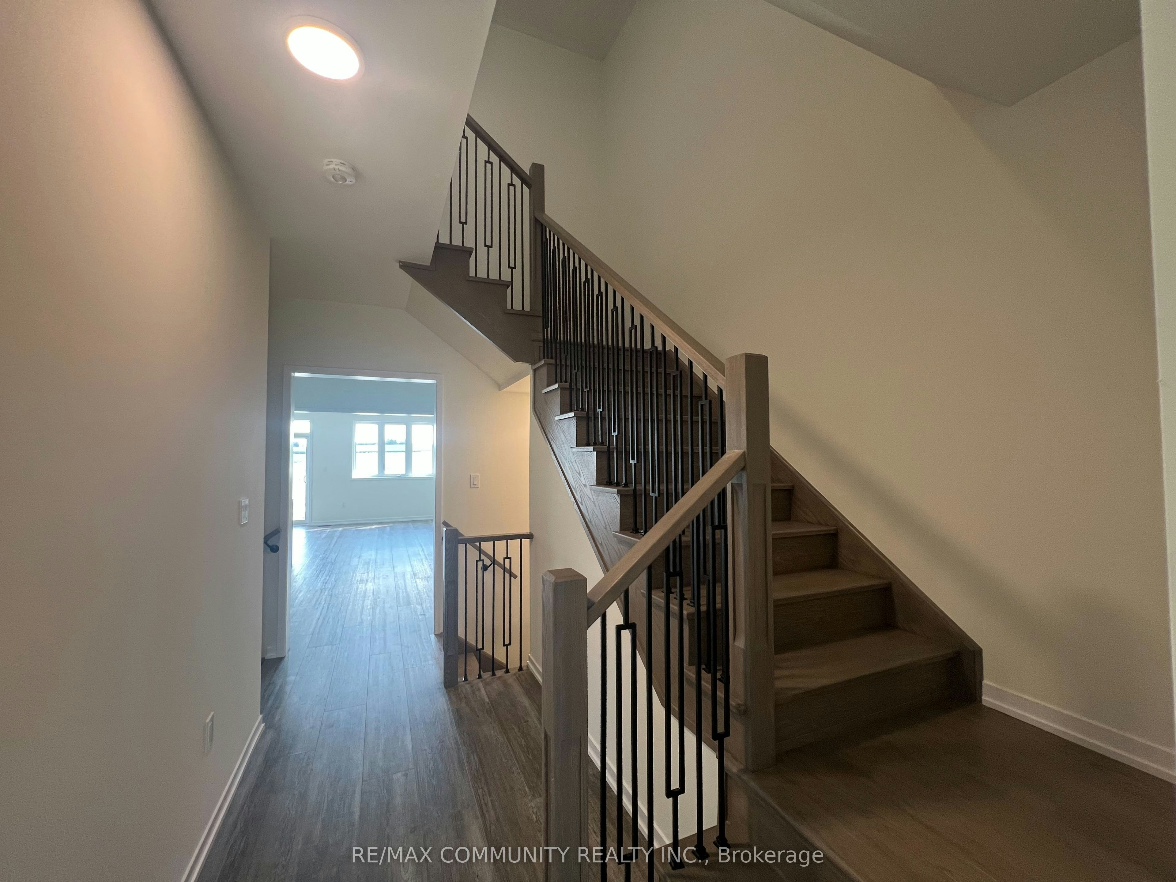 9 Thomas Smith Street, Georgina, ON, L4P 0T7 - 15