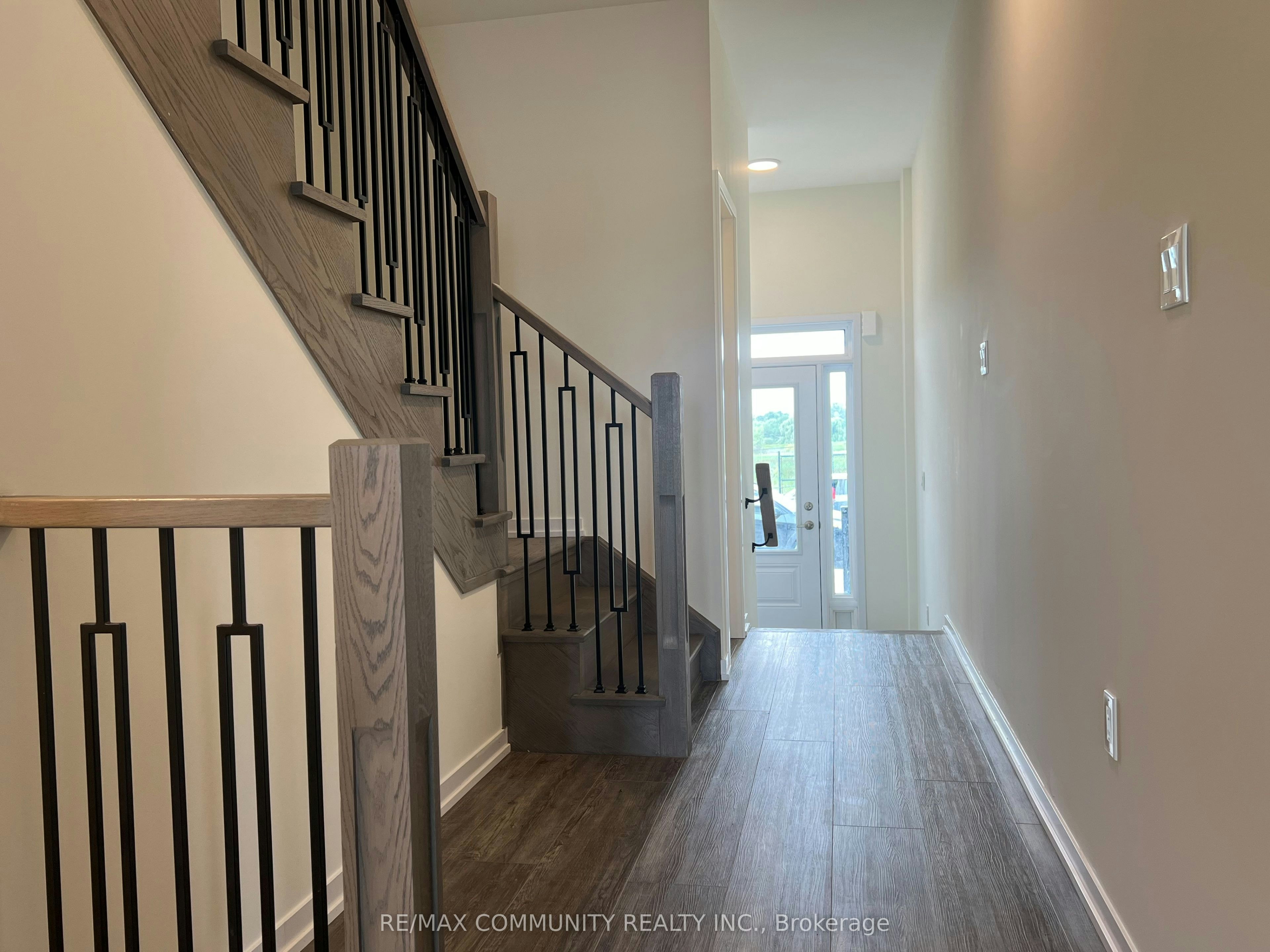 9 Thomas Smith Street, Georgina, ON, L4P 0T7 - 14