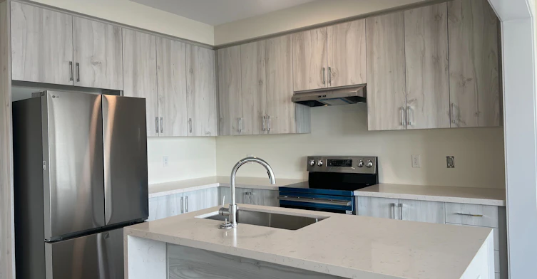 9 Thomas Smith Street, Georgina, ON, L4P 0T7 - 11