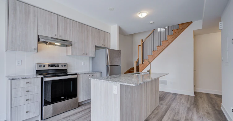 1-1 Bond Crescent, Richmond Hill, ON, L4E 1J4 - 11
