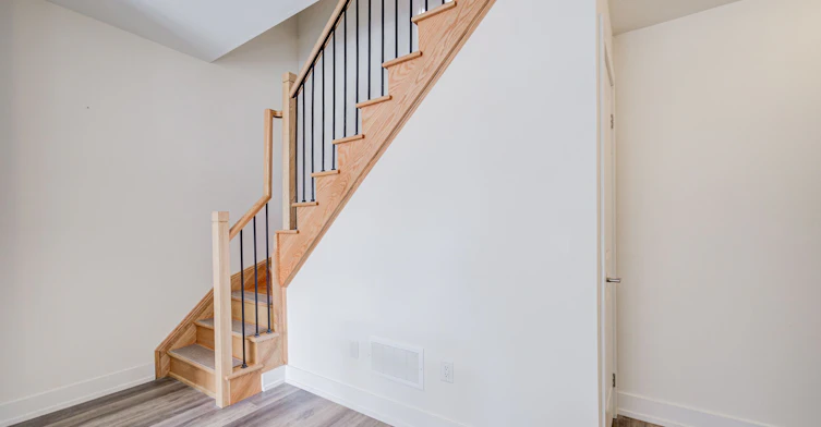 1-1 Bond Crescent, Richmond Hill, ON, L4E 1J4 - 25