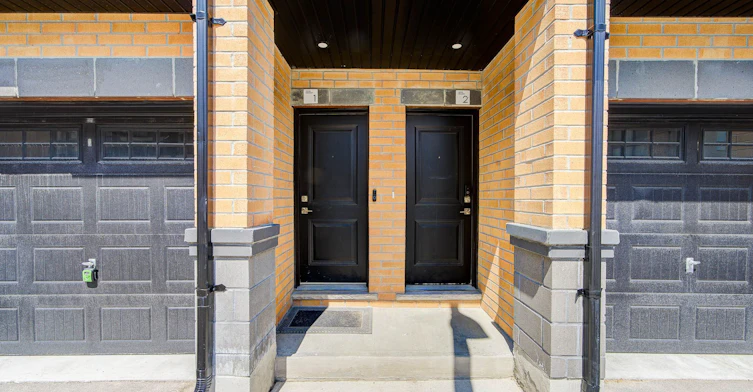 1-1 Bond Crescent, Richmond Hill, ON, L4E 1J4 - 4