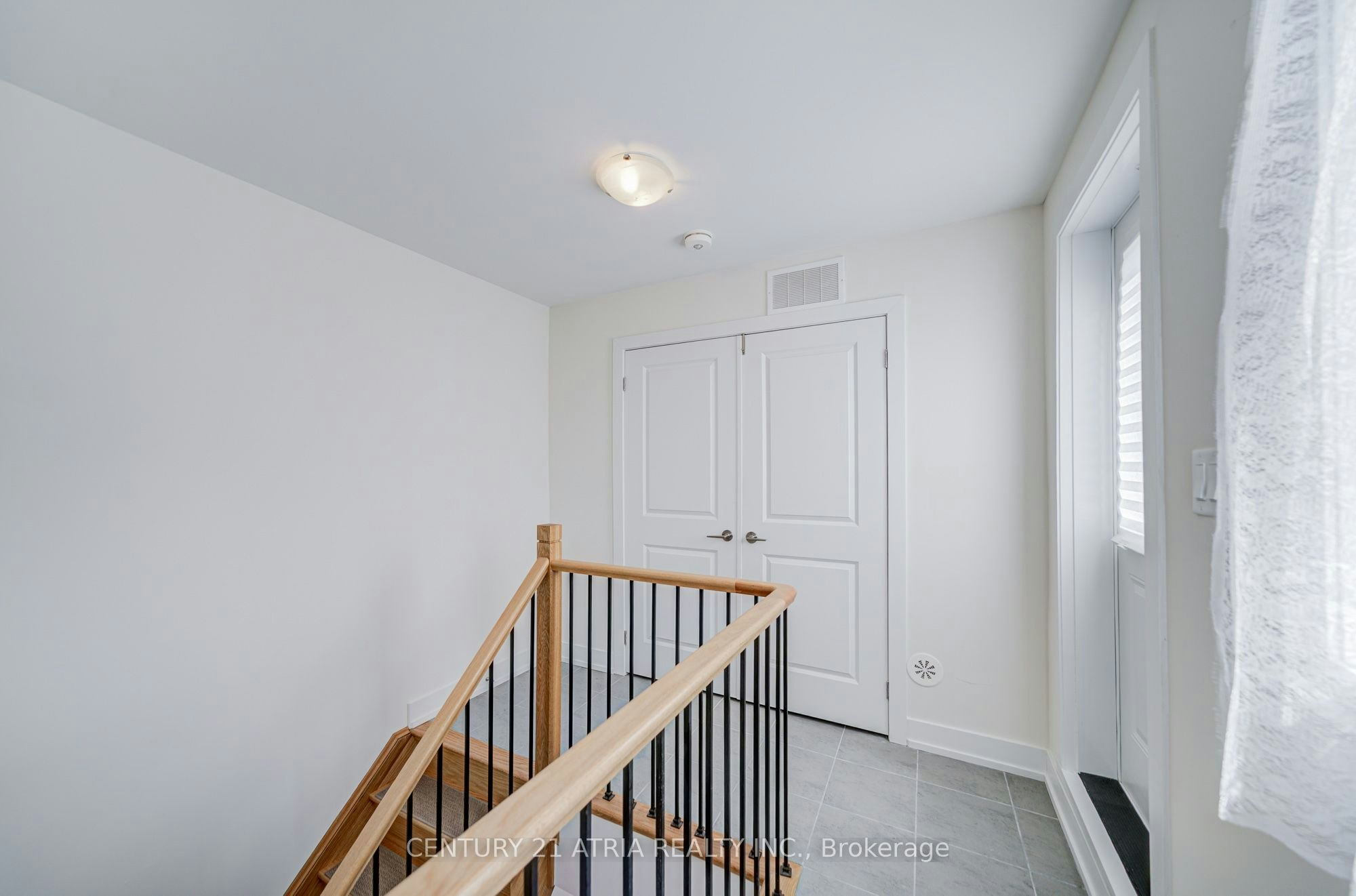 1-1 Bond Crescent, Richmond Hill, ON, L4E 1J4 - 44