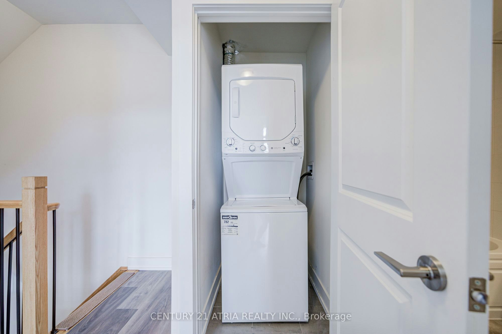 1-1 Bond Crescent, Richmond Hill, ON, L4E 1J4 - 28