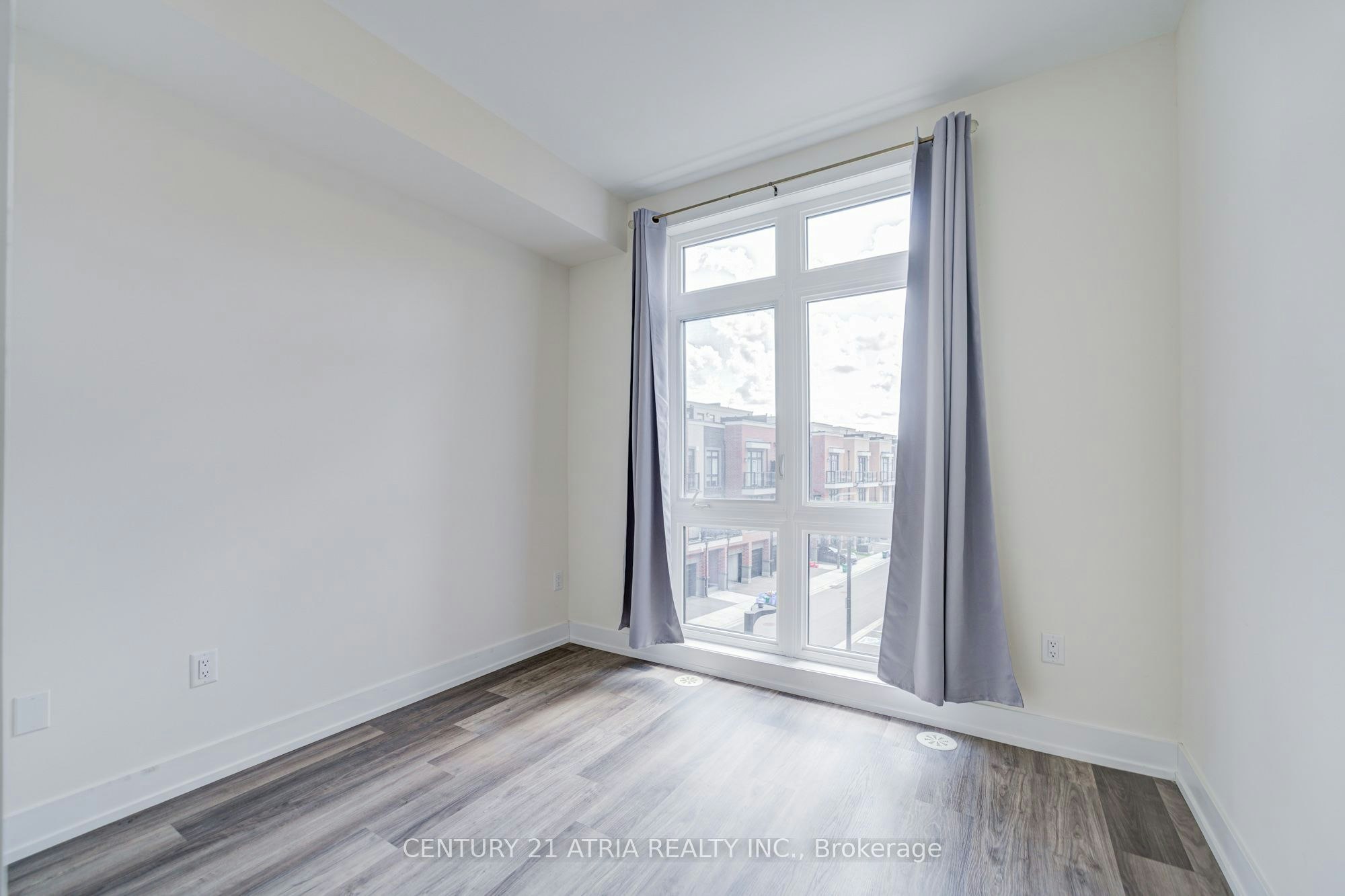 1-1 Bond Crescent, Richmond Hill, ON, L4E 1J4 - 29