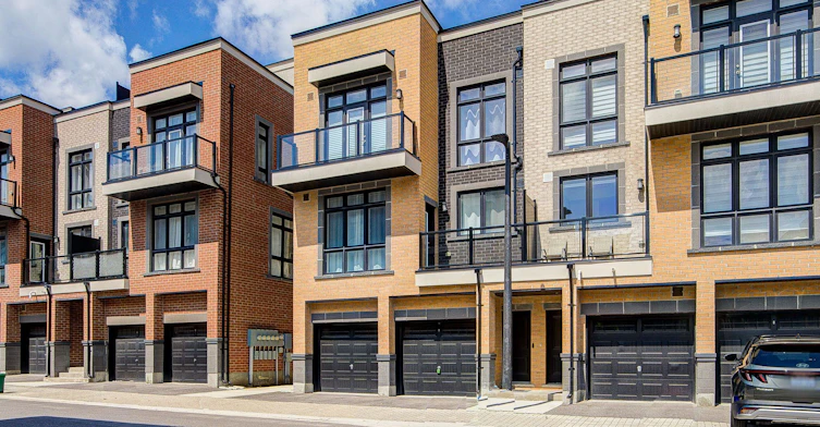 1-1 Bond Crescent, Richmond Hill, ON, L4E 1J4