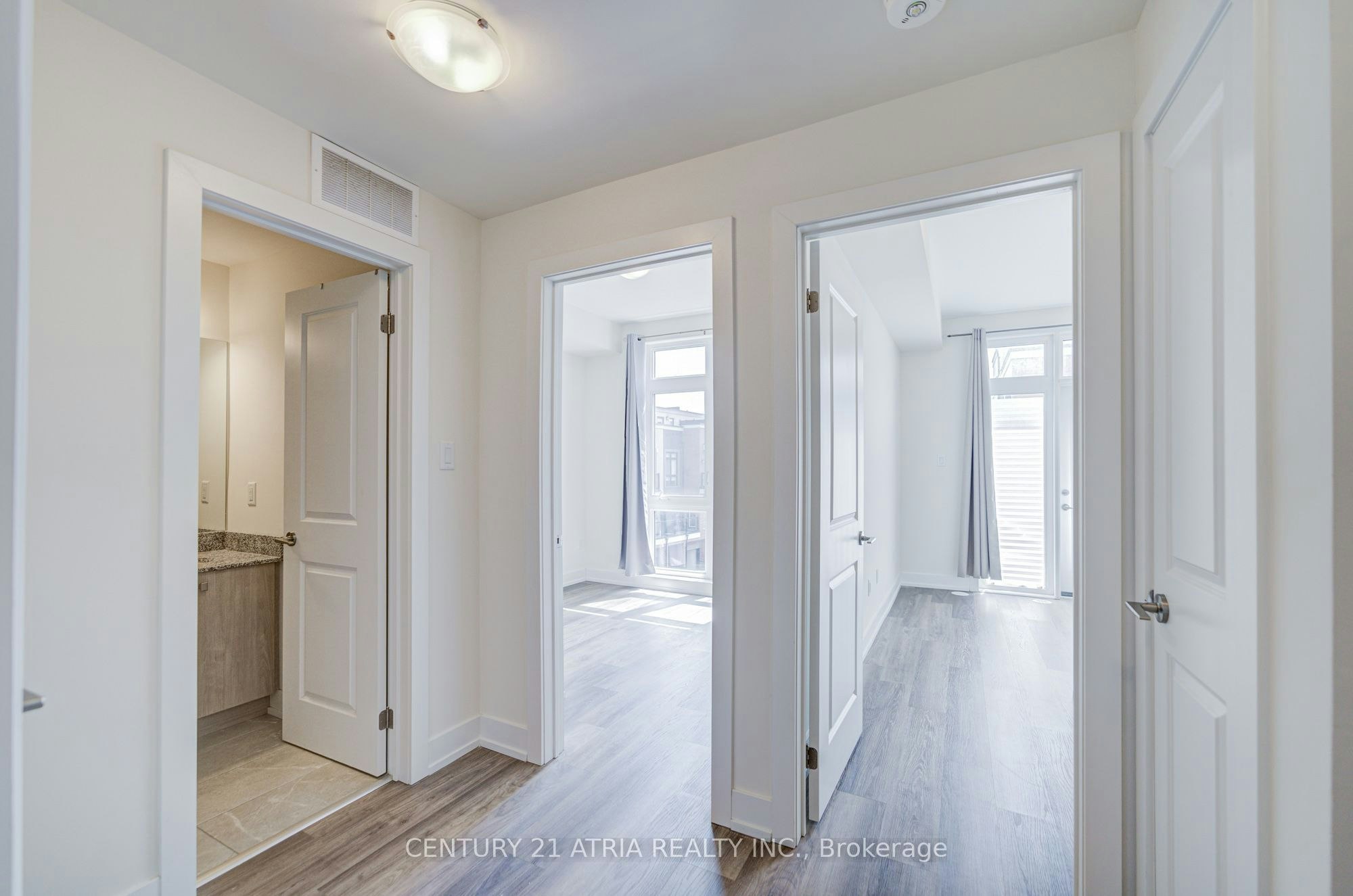 1-1 Bond Crescent, Richmond Hill, ON, L4E 1J4 - 27