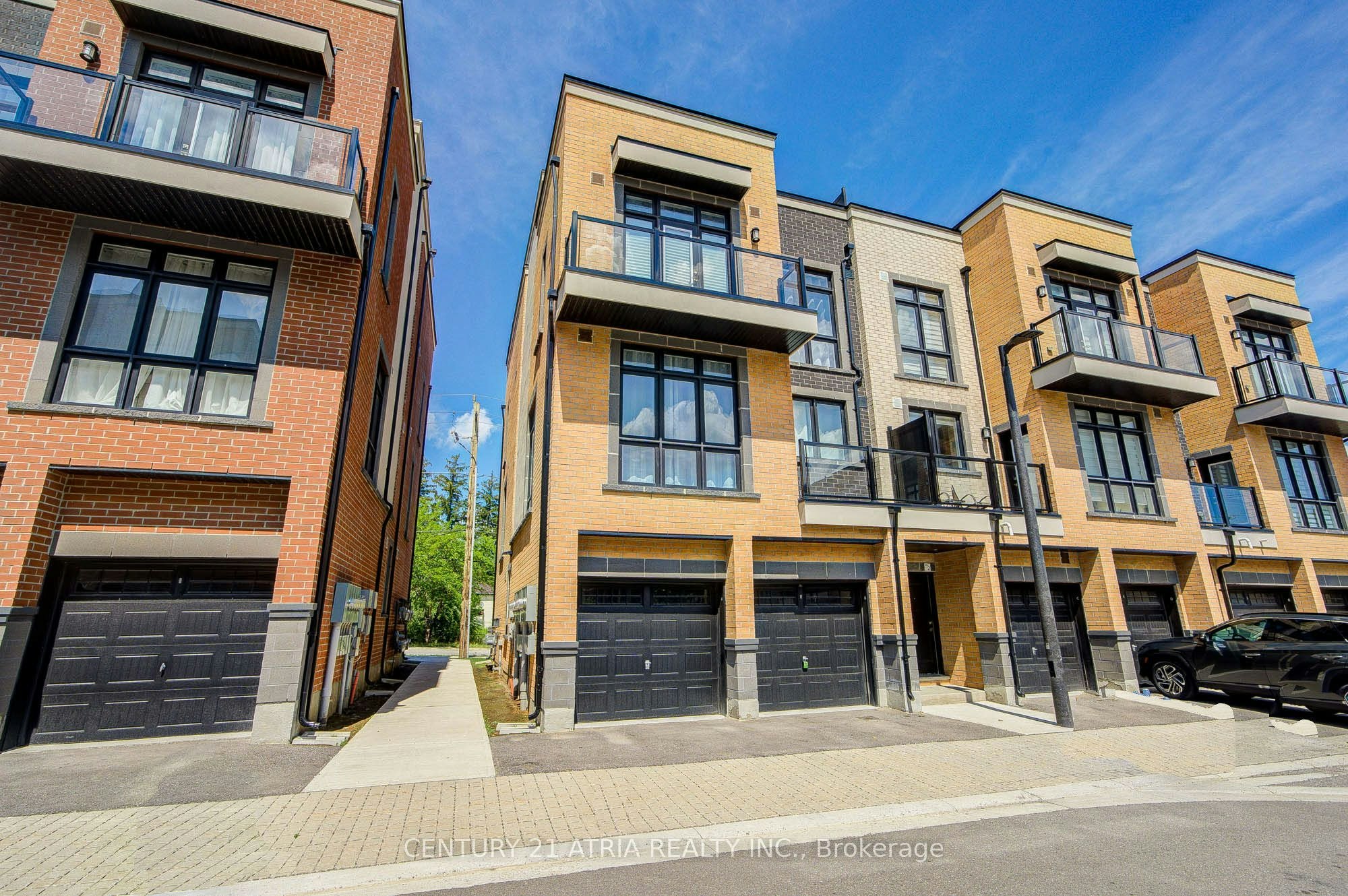 1-1 Bond Crescent, Richmond Hill, ON, L4E 1J4 - 3