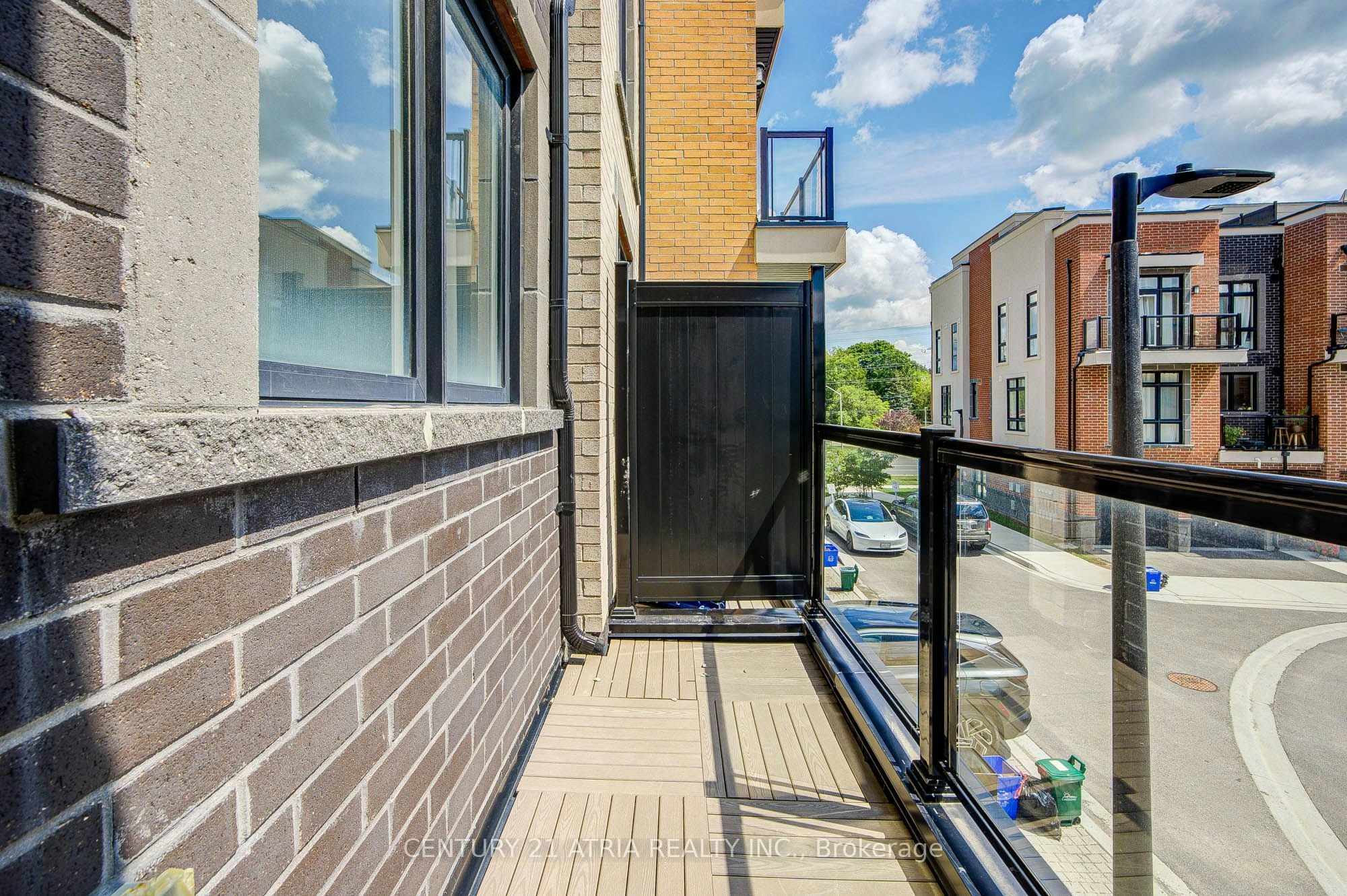 1-1 Bond Crescent, Richmond Hill, ON, L4E 1J4 - 23