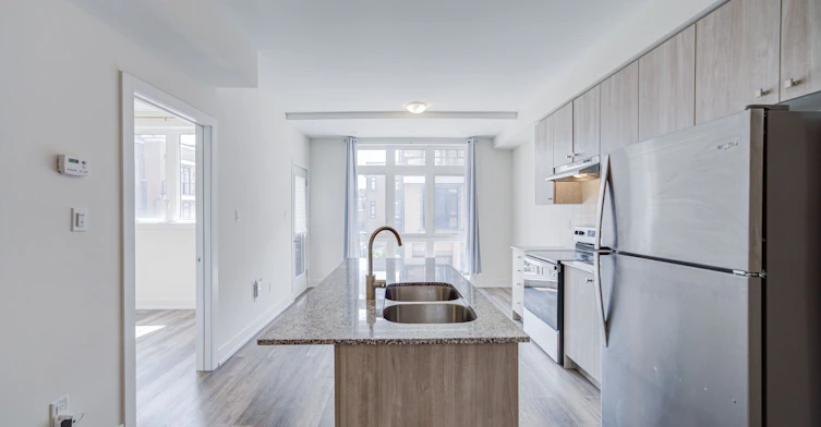1-1 Bond Crescent, Richmond Hill, ON, L4E 1J4 - 8