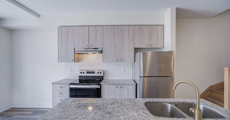 1-1 Bond Crescent, Richmond Hill, ON, L4E 1J4 - 10