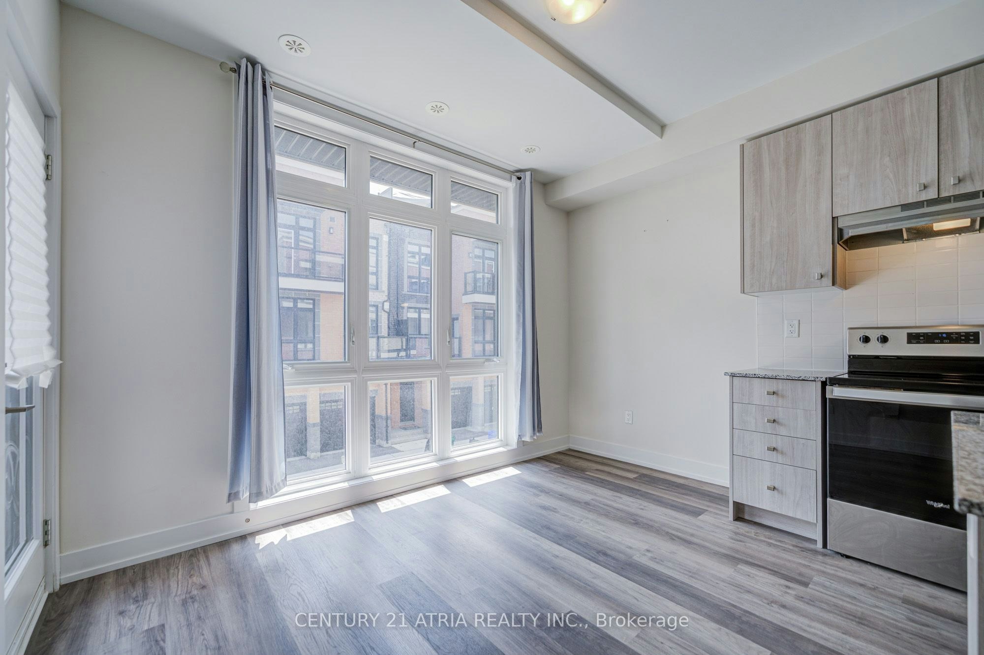 1-1 Bond Crescent, Richmond Hill, ON, L4E 1J4 - 14