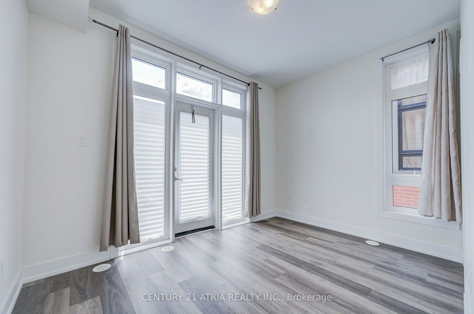 1-1 Bond Crescent, Richmond Hill, ON, L4E 1J4 - 35