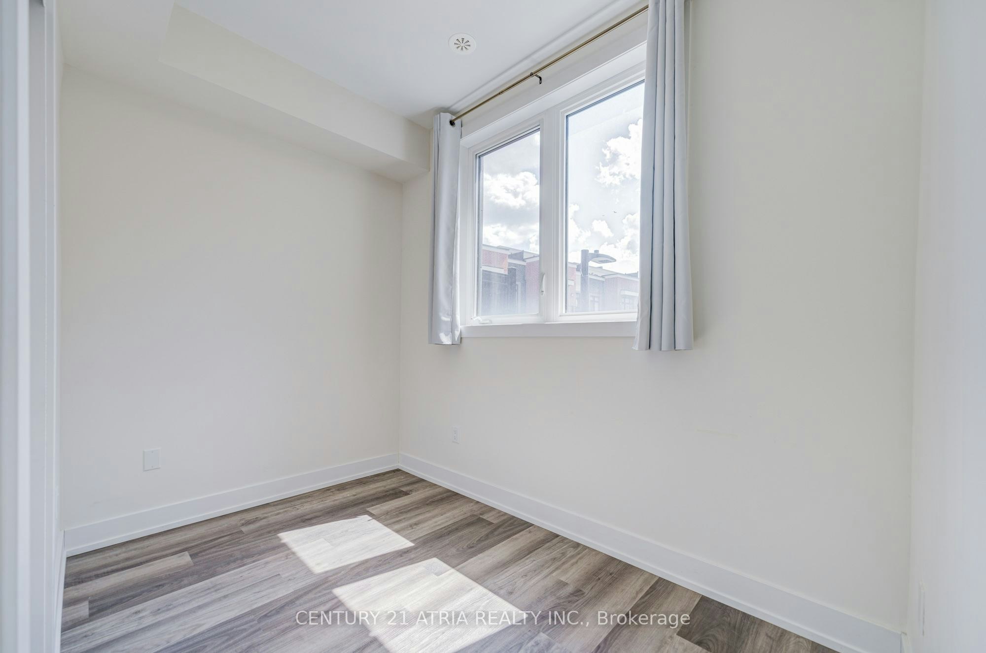 1-1 Bond Crescent, Richmond Hill, ON, L4E 1J4 - 18