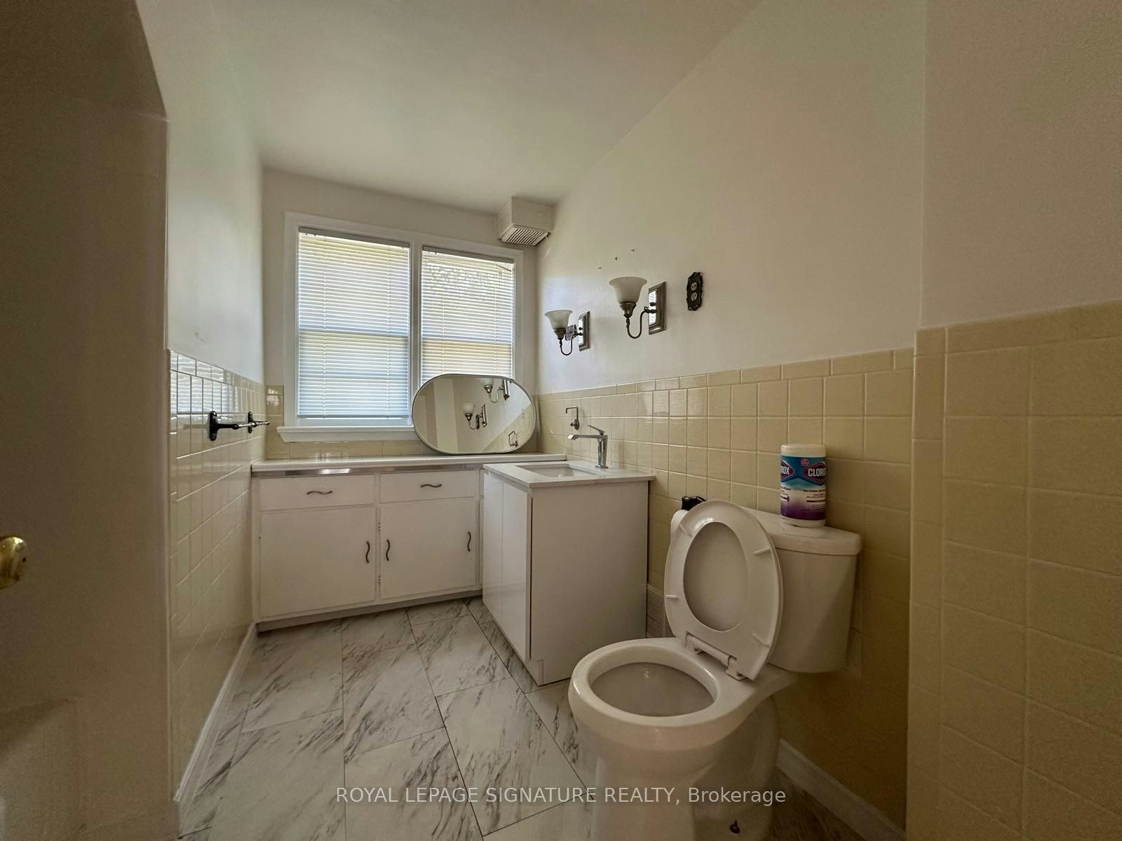 21 Yongeview Avenue, Richmond Hill, ON, L4C 7A3 - 11