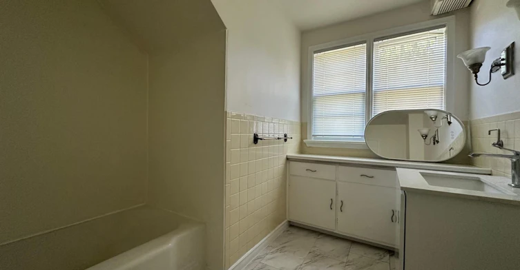 21 Yongeview Avenue, Richmond Hill, ON, L4C 7A3 - 7