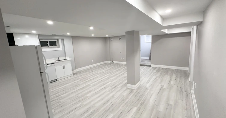 211 Maple Avenue, Richmond Hill, ON, L4C 2J4 - 12