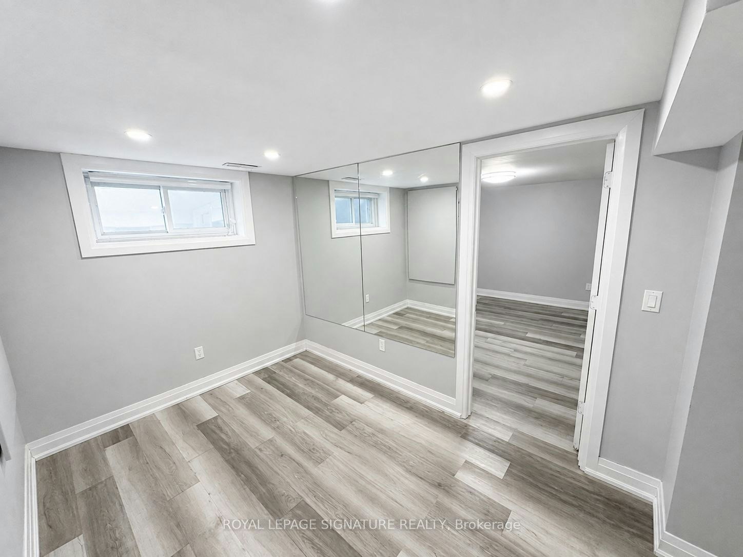 211 Maple Avenue, Richmond Hill, ON, L4C 2J4 - 16