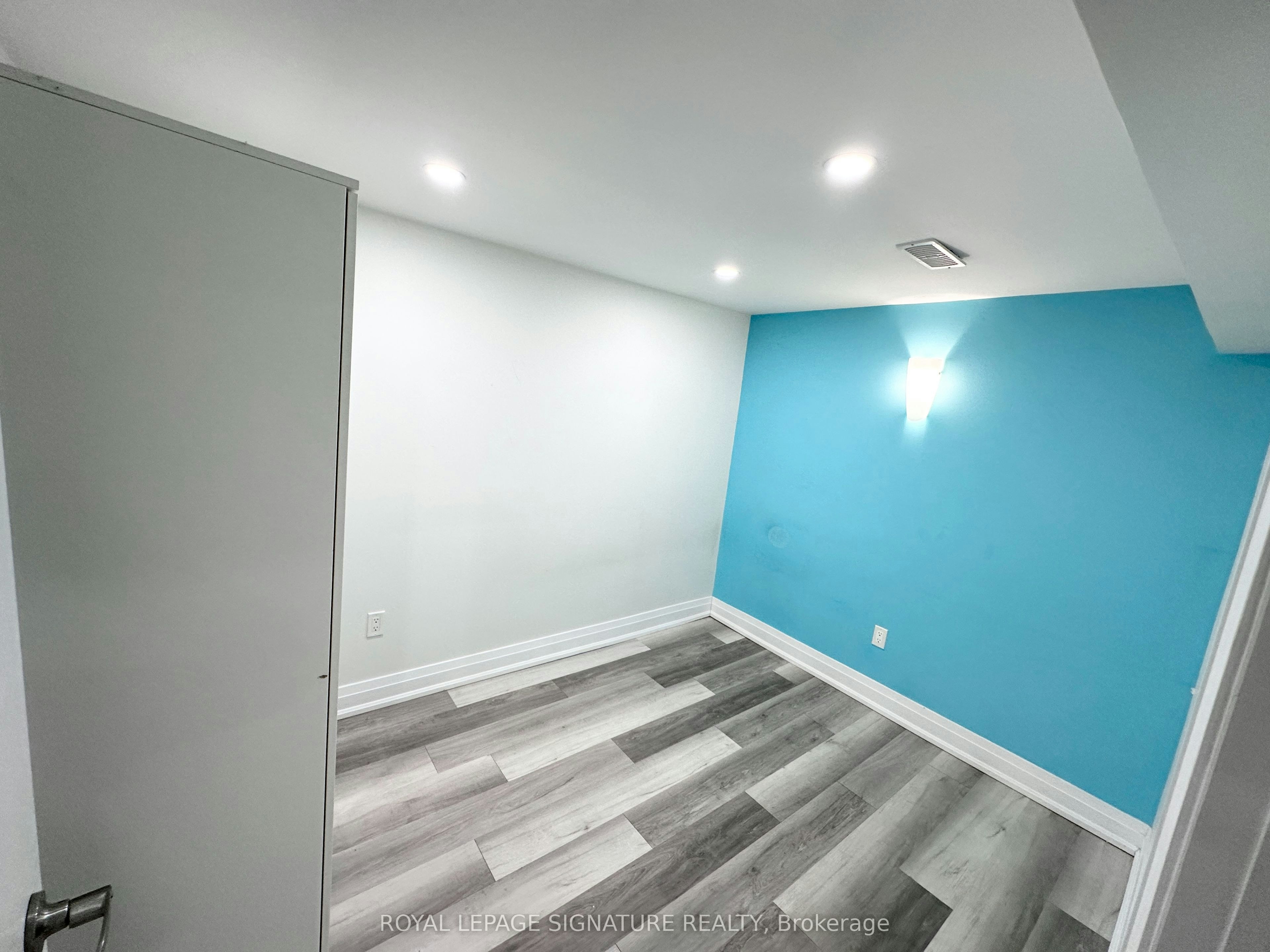 211 Maple Avenue, Richmond Hill, ON, L4C 2J4 - 14