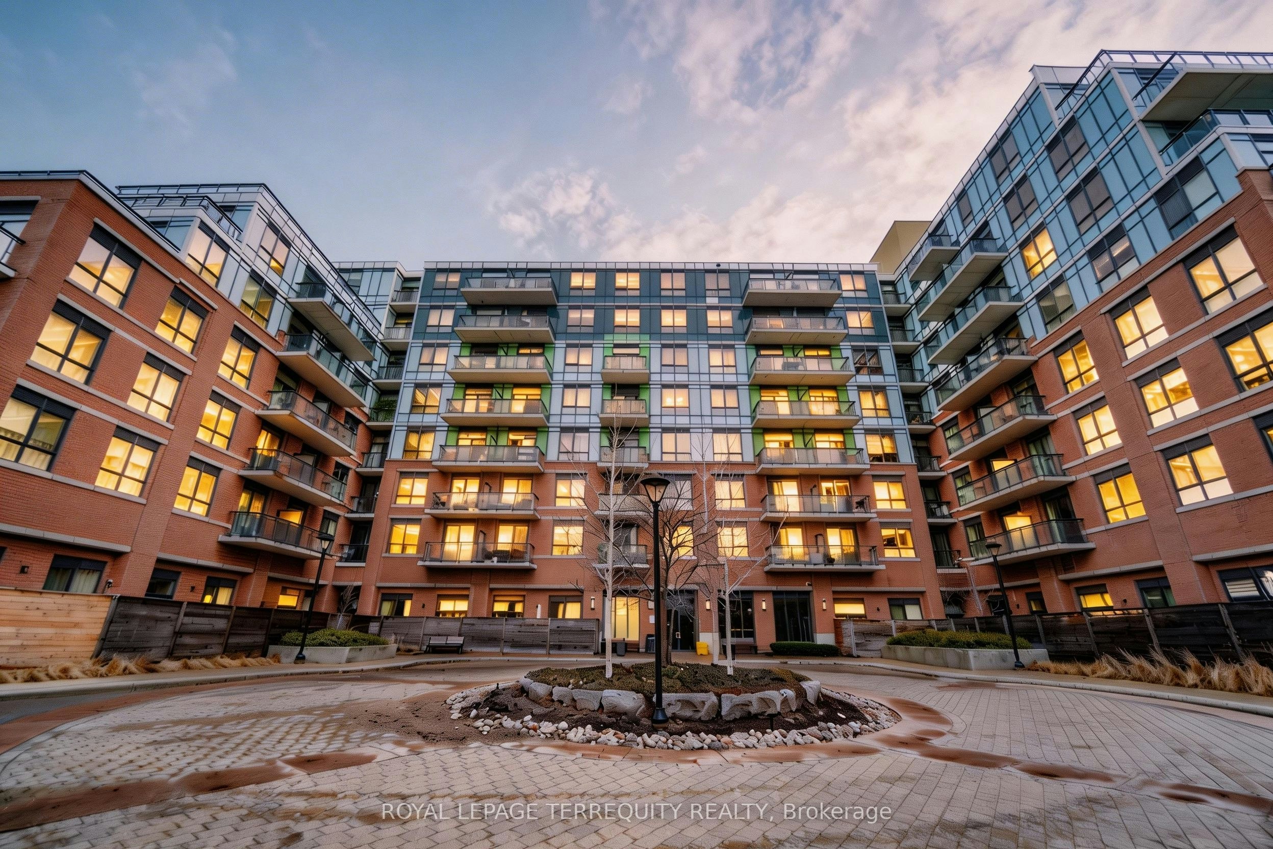 728-11611 Yonge Street, Richmond Hill, ON, L4E 1G2