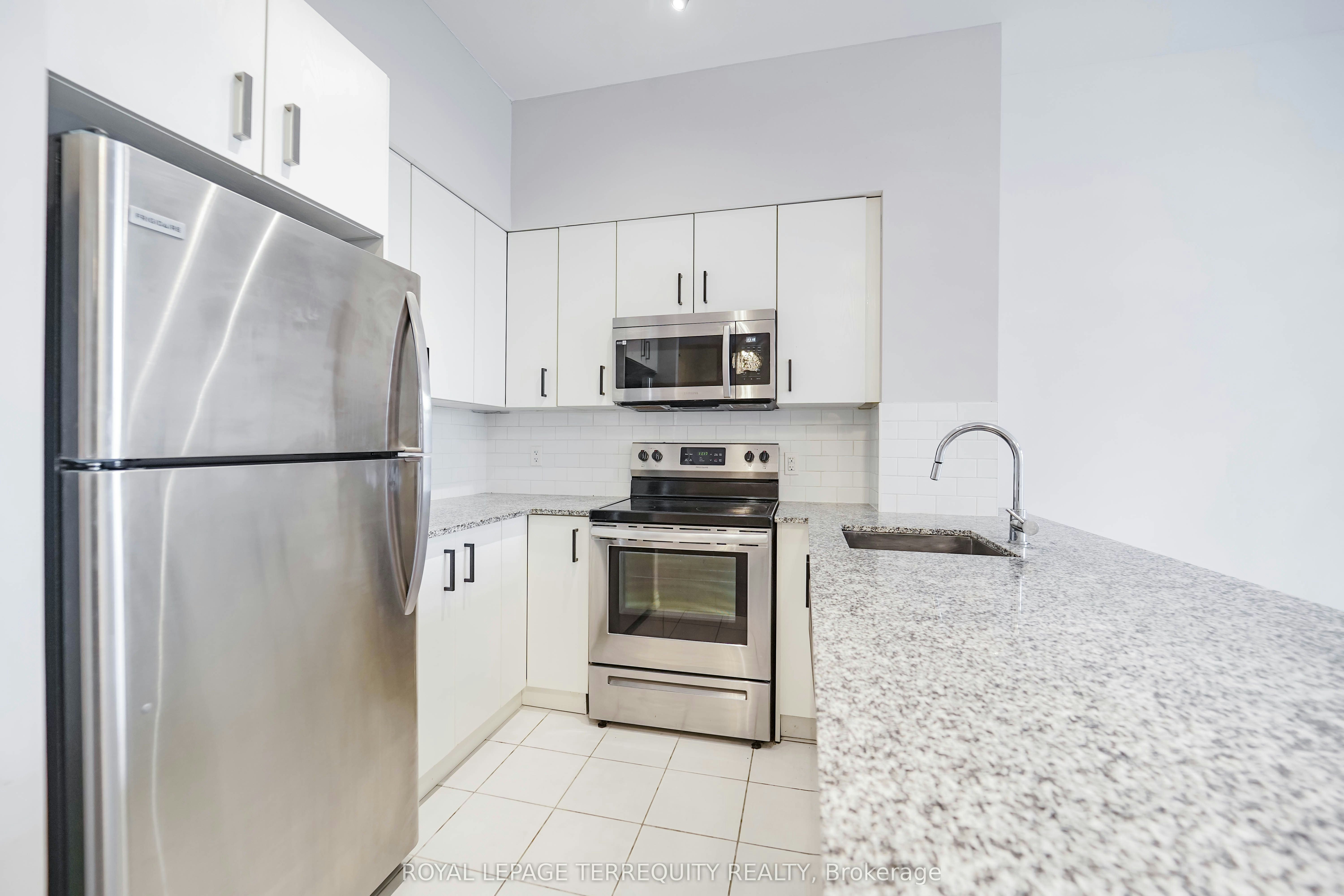 728-11611 Yonge Street, Richmond Hill, ON, L4E 1G2 - 15
