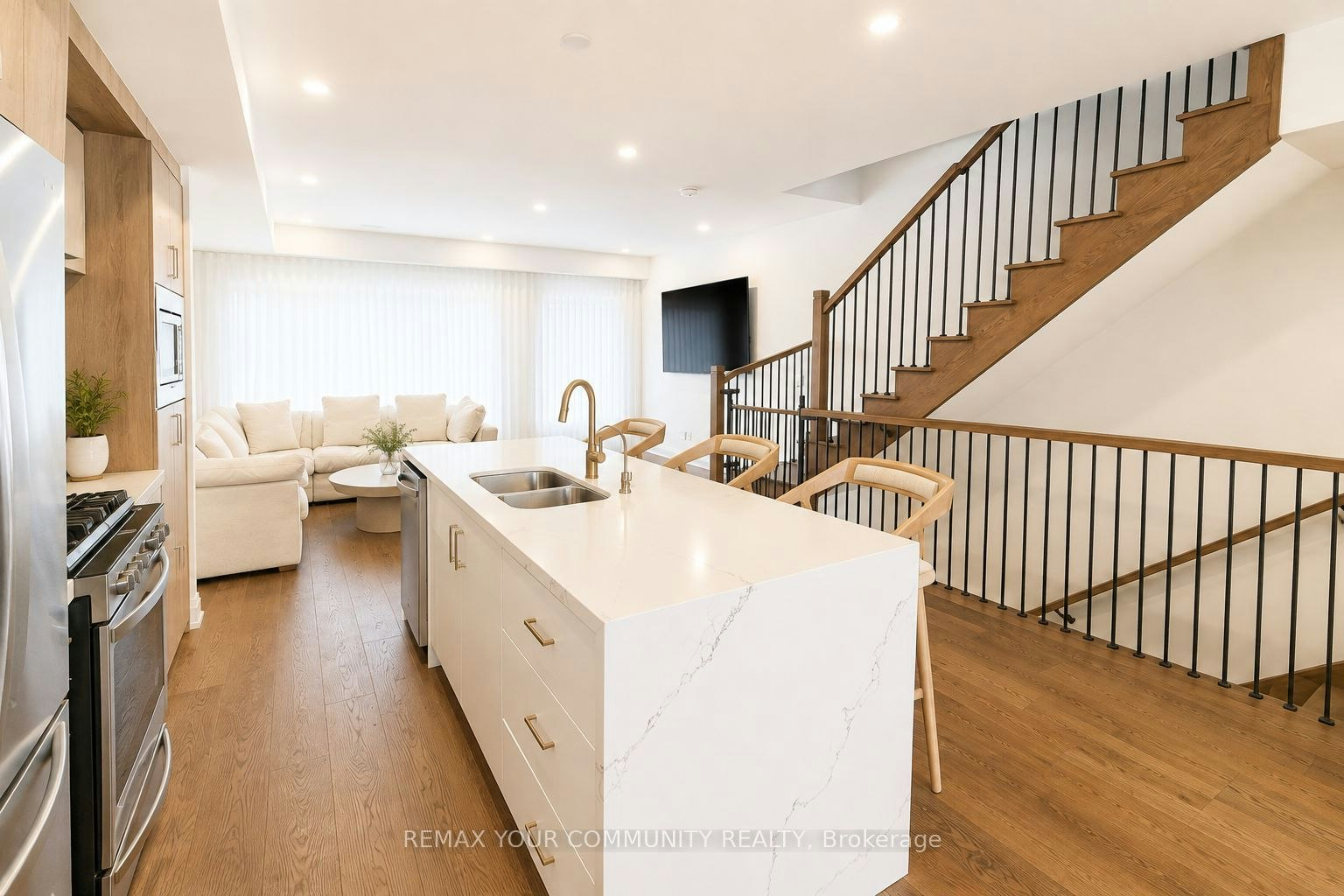 39 Persica Street, Richmond Hill, ON, L4E 2T3 - 4