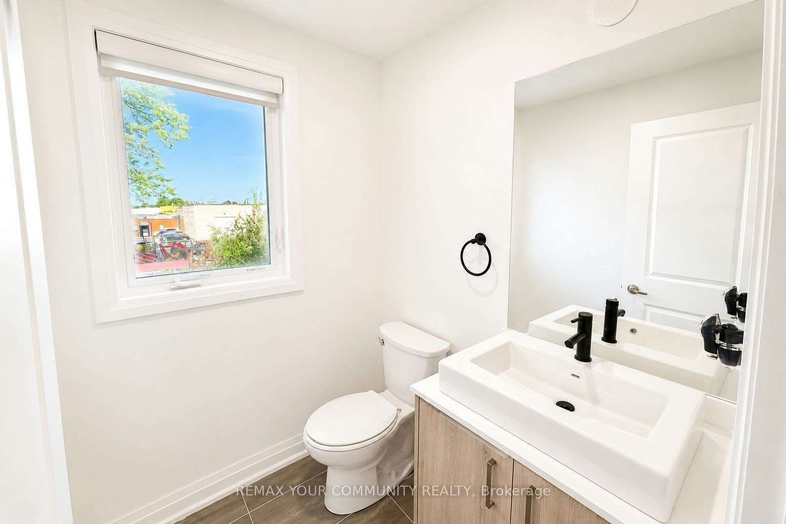39 Persica Street, Richmond Hill, ON, L4E 2T3 - 10