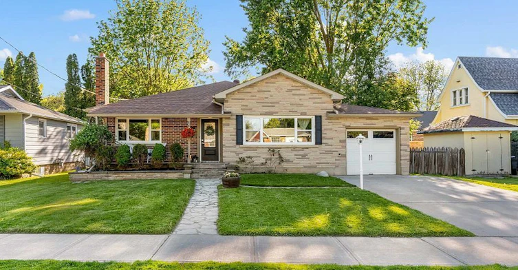 Main Floor-102 Paris Street, New Tecumseth, ON, L9R 1H2