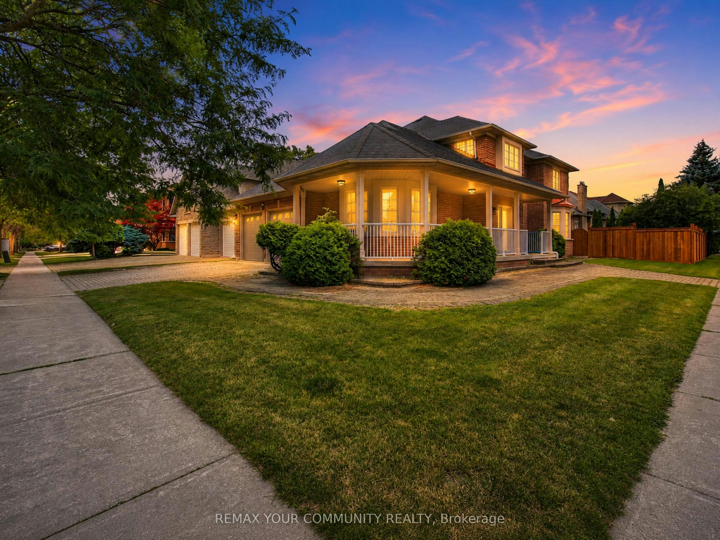 20 Fern Avenue, Richmond Hill, ON, L4B 3R6