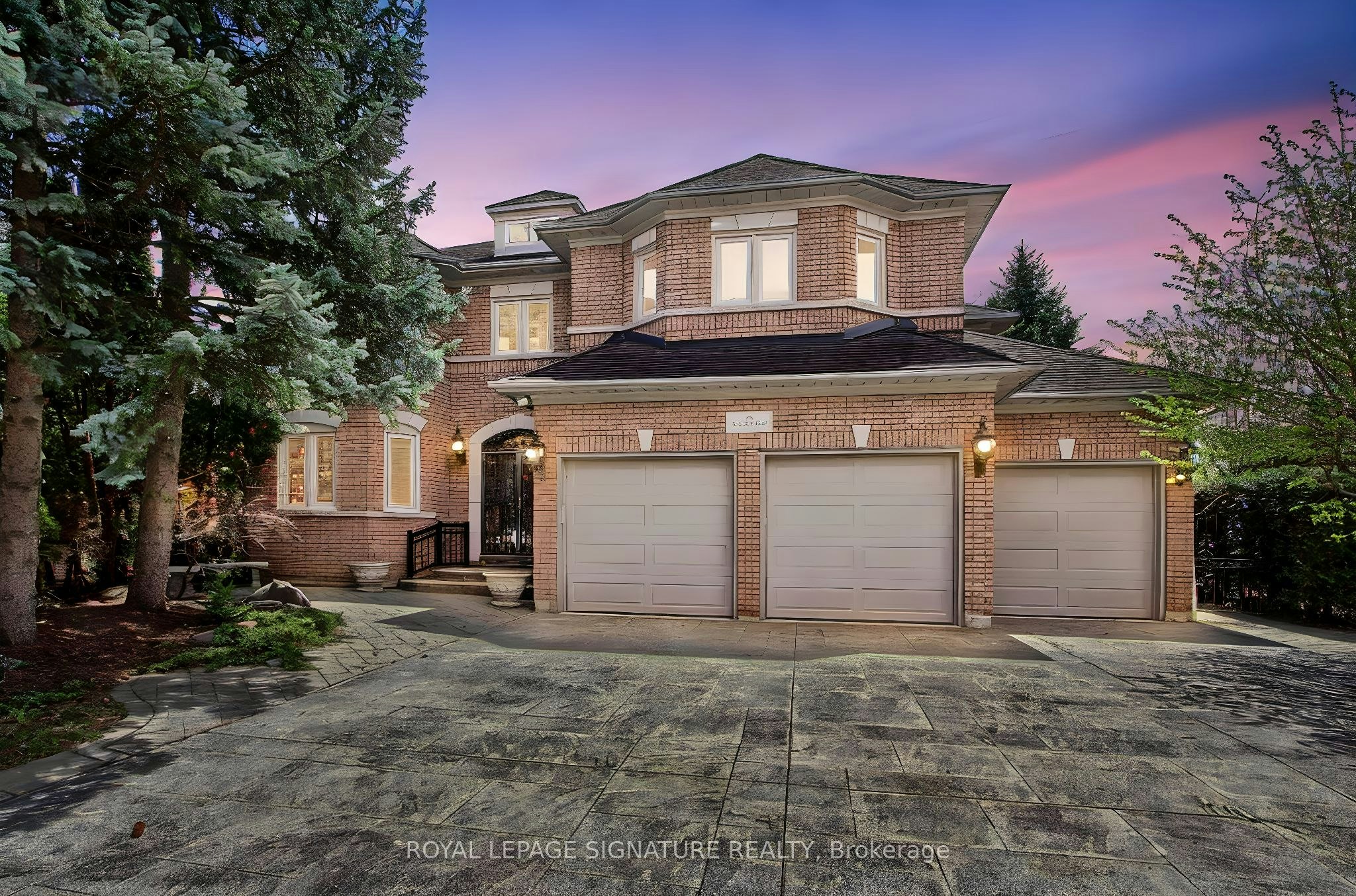 70 Graydon Crescent, Richmond Hill, ON, L4B 3W7