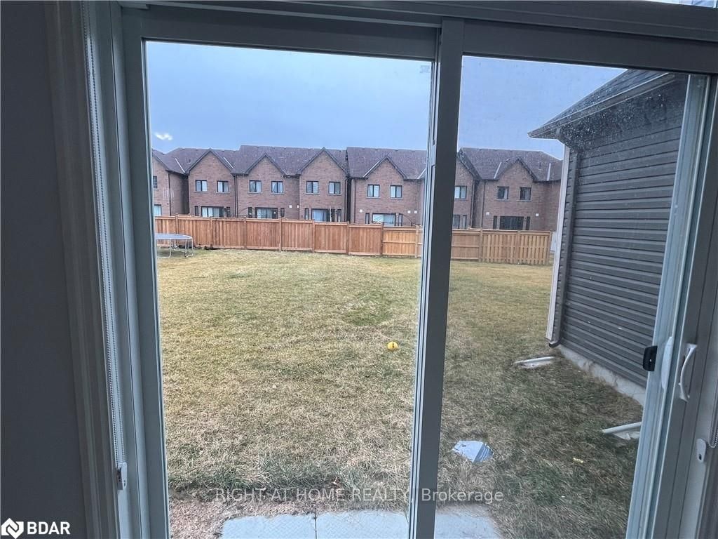 57 Bank Street, Essa, ON, L3W 0M5 - 10