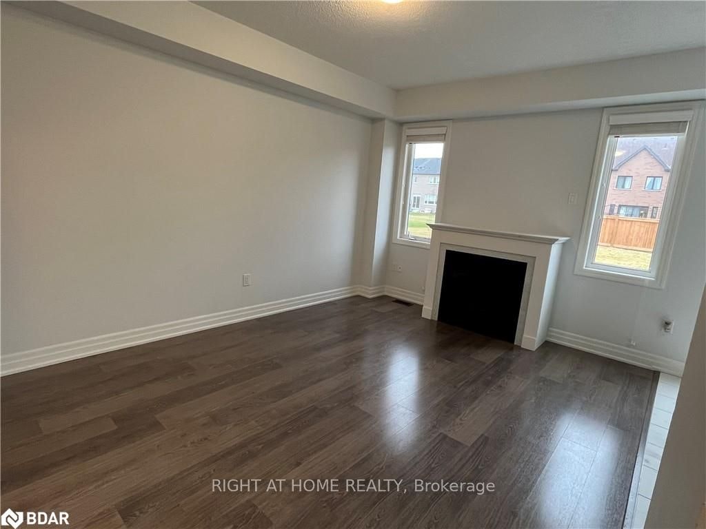 57 Bank Street, Essa, ON, L3W 0M5 - 6
