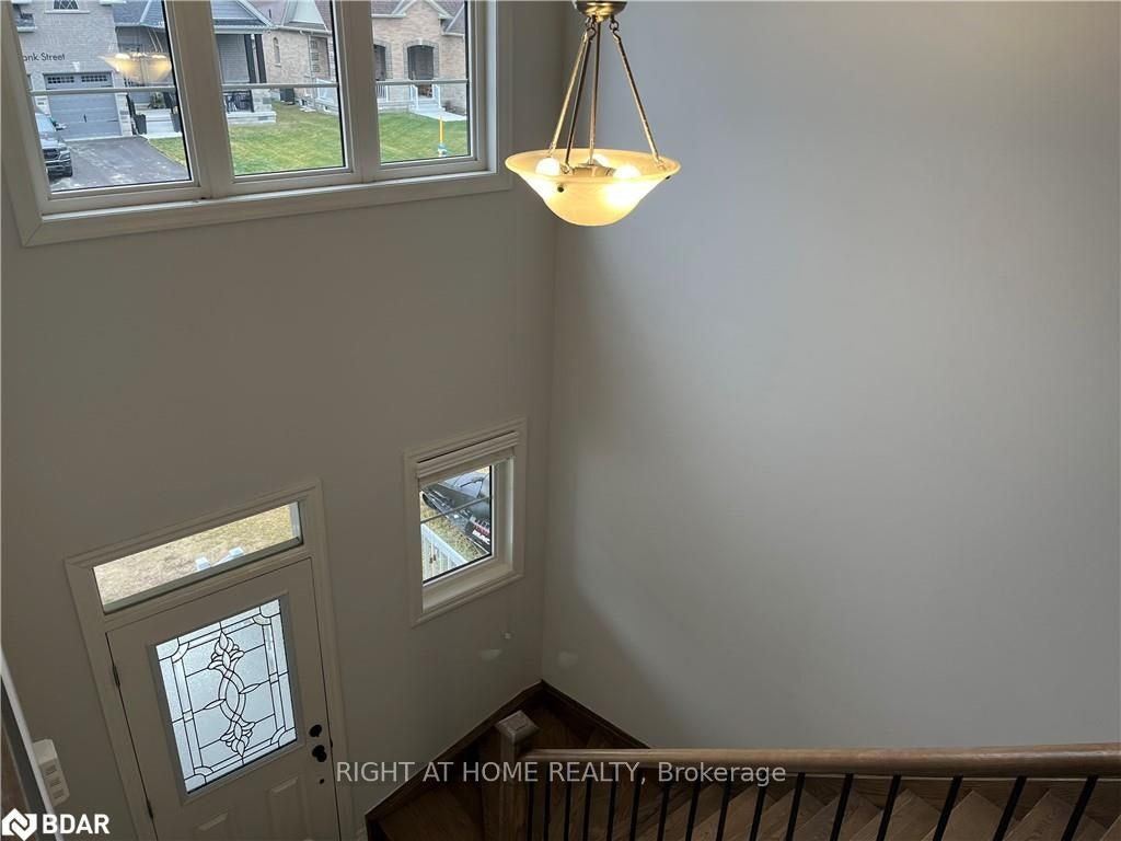 57 Bank Street, Essa, ON, L3W 0M5 - 5