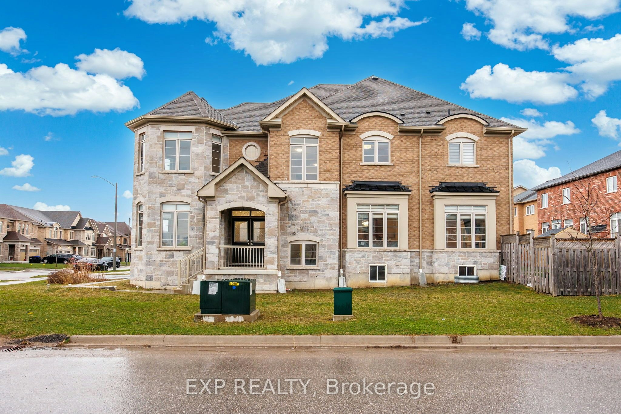 2300 Lozenby Street, Innisfil, ON, L9S 0M8