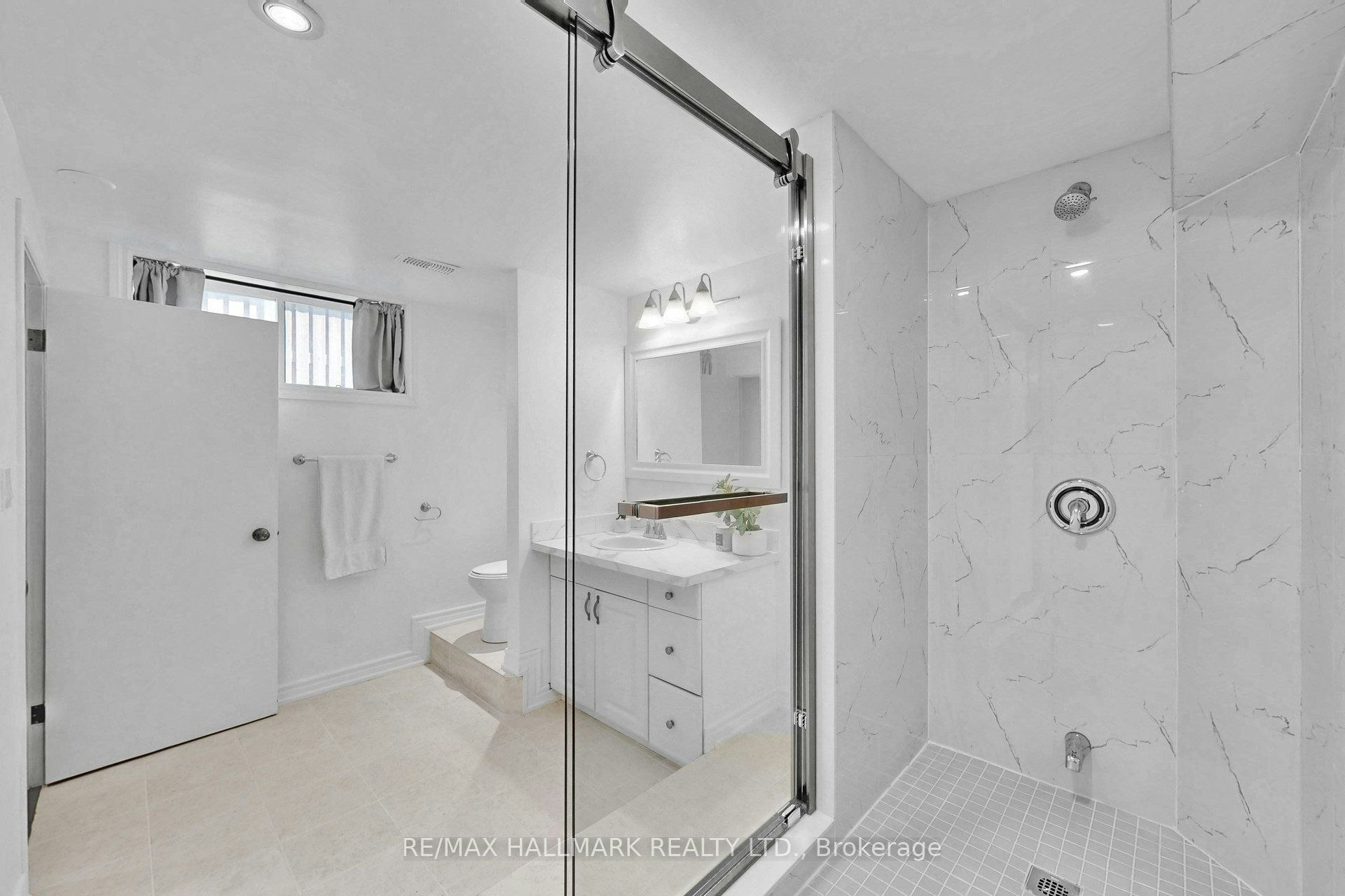 941 Lake Drive N, Georgina, ON, L4P 3E9 - 24